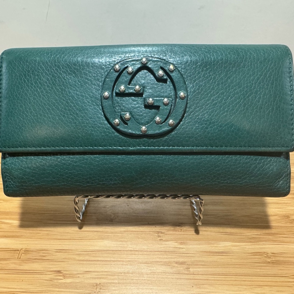 Gucci Green Leather GG Studded Soho Continental Wallet